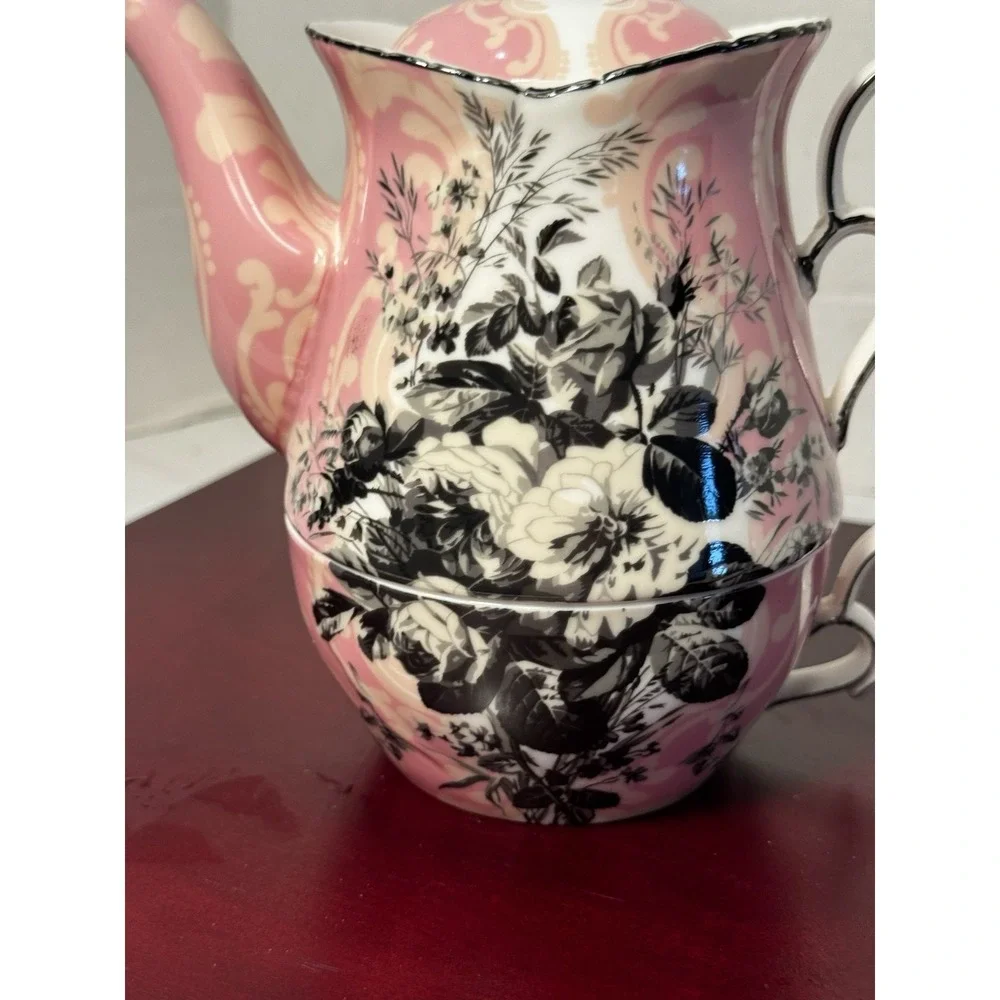 3 Piece Tea Pot With Cup pink Black and white Tea pot with lid In Excellent Cond